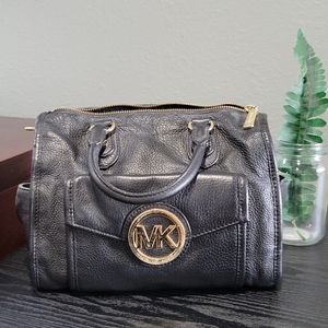 Michael kors satchel bag 🎒